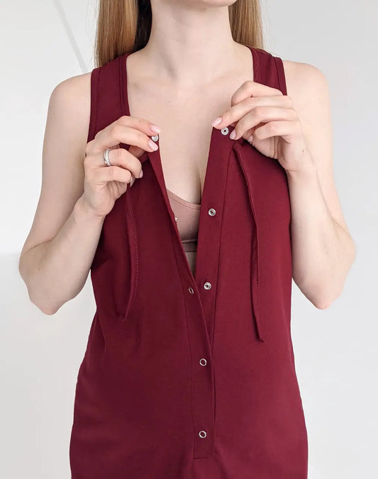 Atsegami naktiniai marškiniai gimdymui ir maitinimui