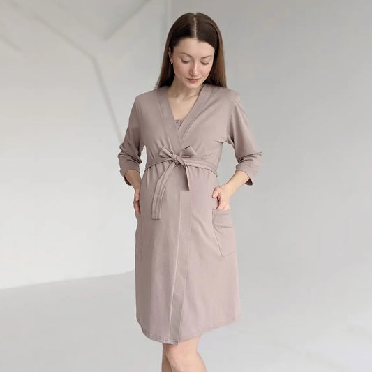 Naktiniai marškiniai gimdymui ir maitinimui su chalatu (kakava)