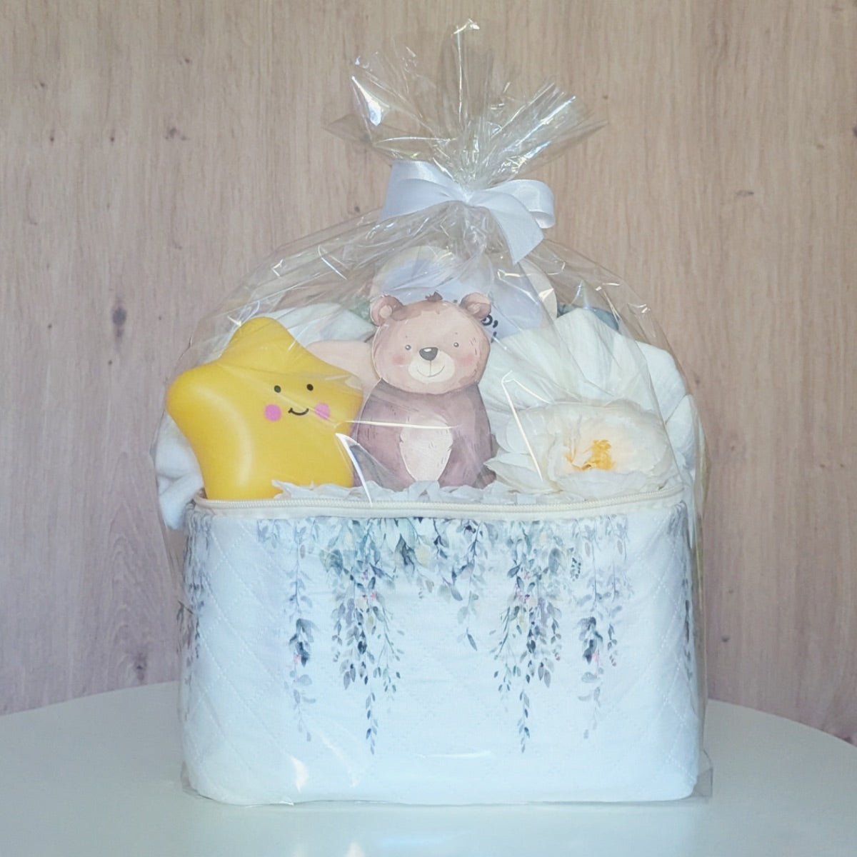 Naujagimio dovanų krepšelis "Labas, Meile"