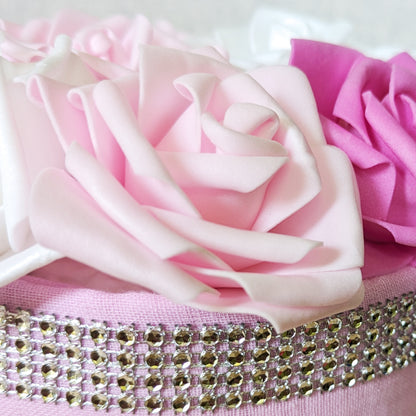 Mini sauskelnių tortas „Damutės rožynas“ su muslino užklotu