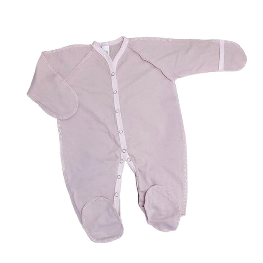 Rausvas medvilninis šliaužtinukas kūdikiui su išvirkščiomis siūlėmis